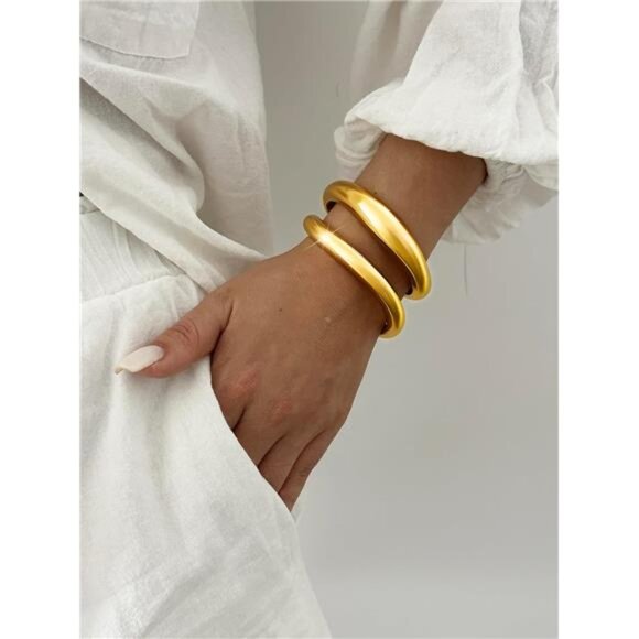 Twisted Waterdrop Gold Bangles | Elegant & Trendy Hinged Bracelets - Picture 1 of 5